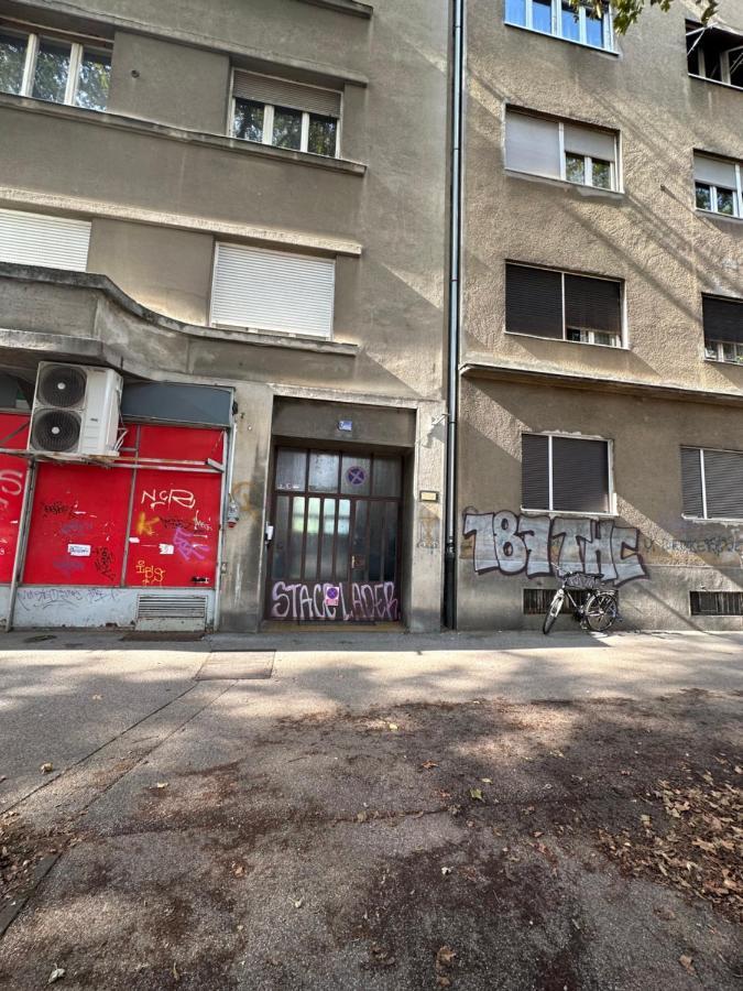 Studio M Apartment Zagreb Luaran gambar